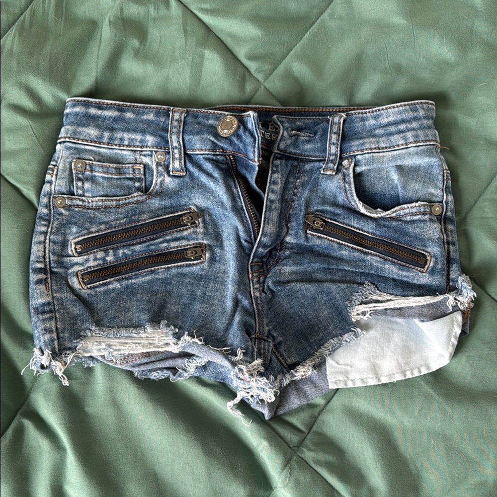 American Eagle Outfitters Blue Jean Shorts Distressed Casual